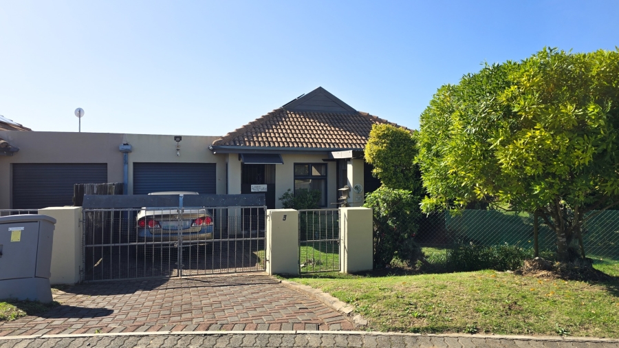 3 Bedroom Property for Sale in Kidds Beach Eastern Cape